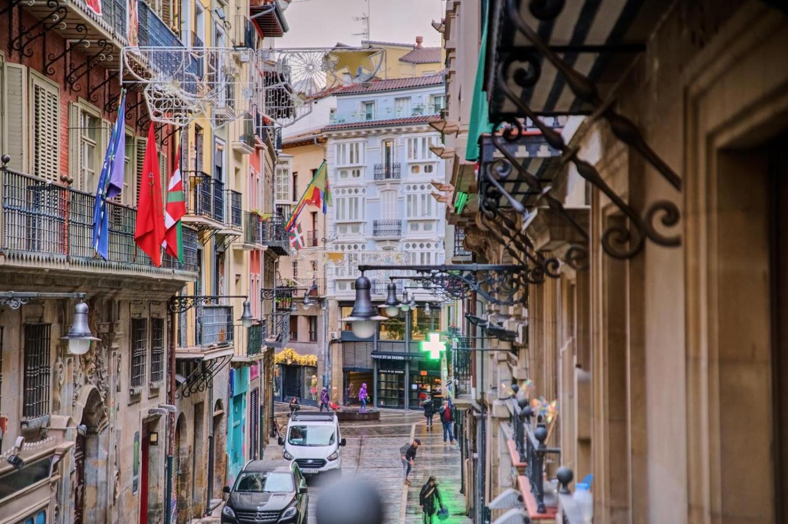Appartamento TuApartamento - Zapateria 45 Pamplona Esterno foto