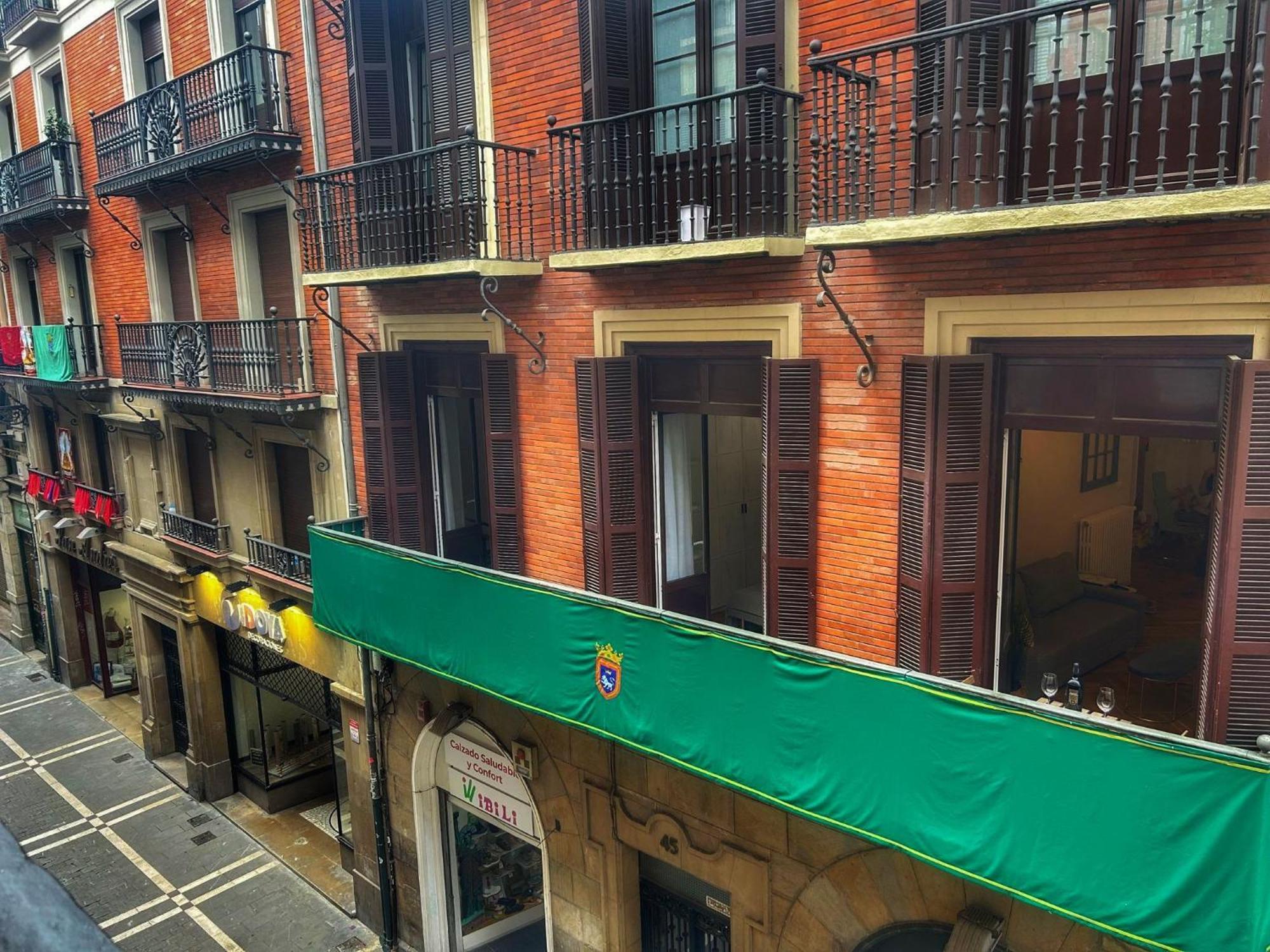 Appartamento TuApartamento - Zapateria 45 Pamplona Esterno foto